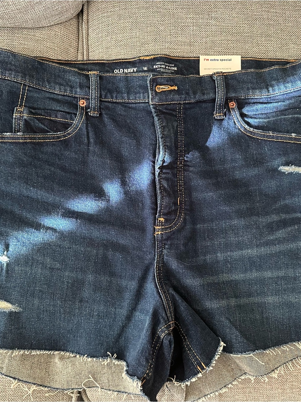 Old Navy Women’s Sky-Hi A-Line Denim shorts